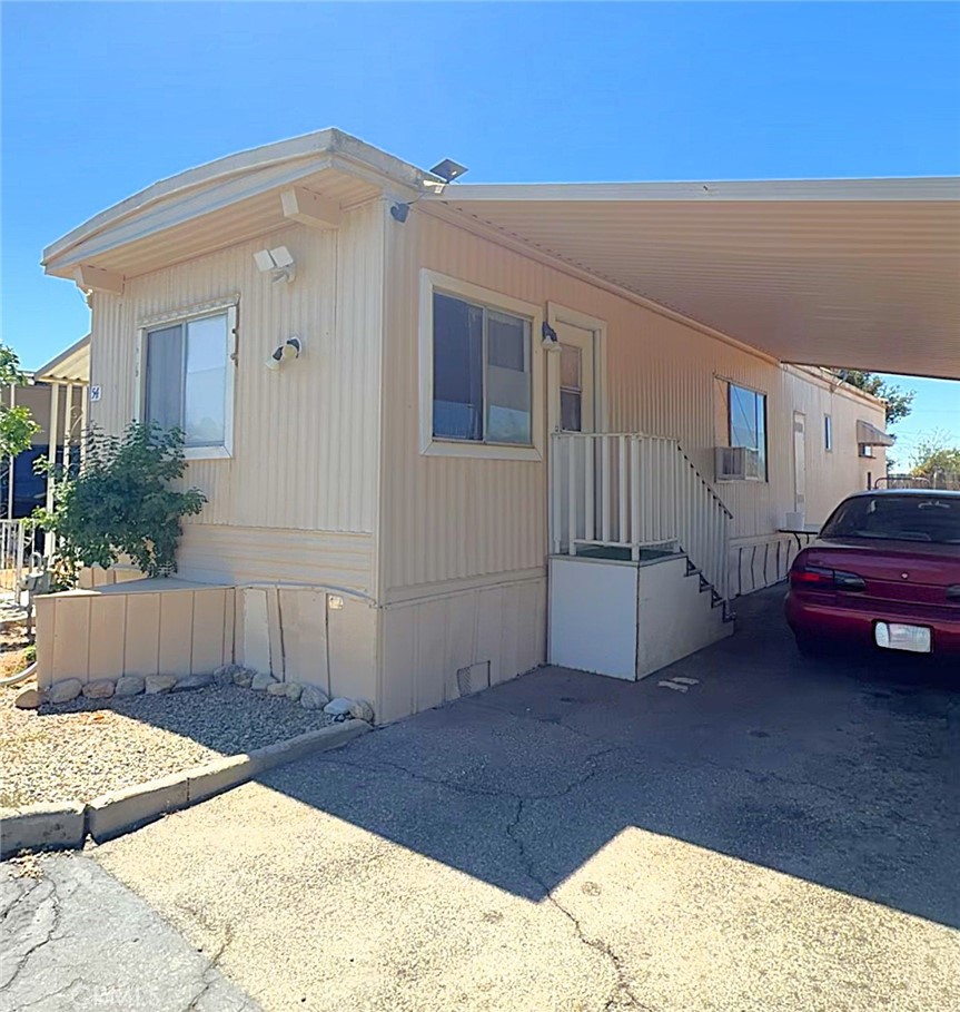 12995 6th Street Property Photo 2