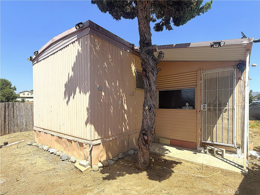 12995 6th Street Property Photo 3