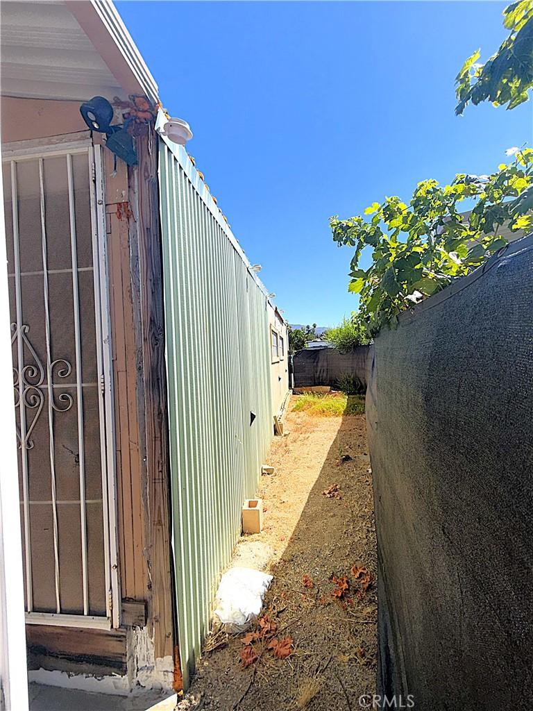 12995 6th Street Property Photo 9