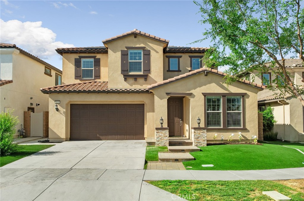 3121 E Silver Sky Drive Property Photo 1
