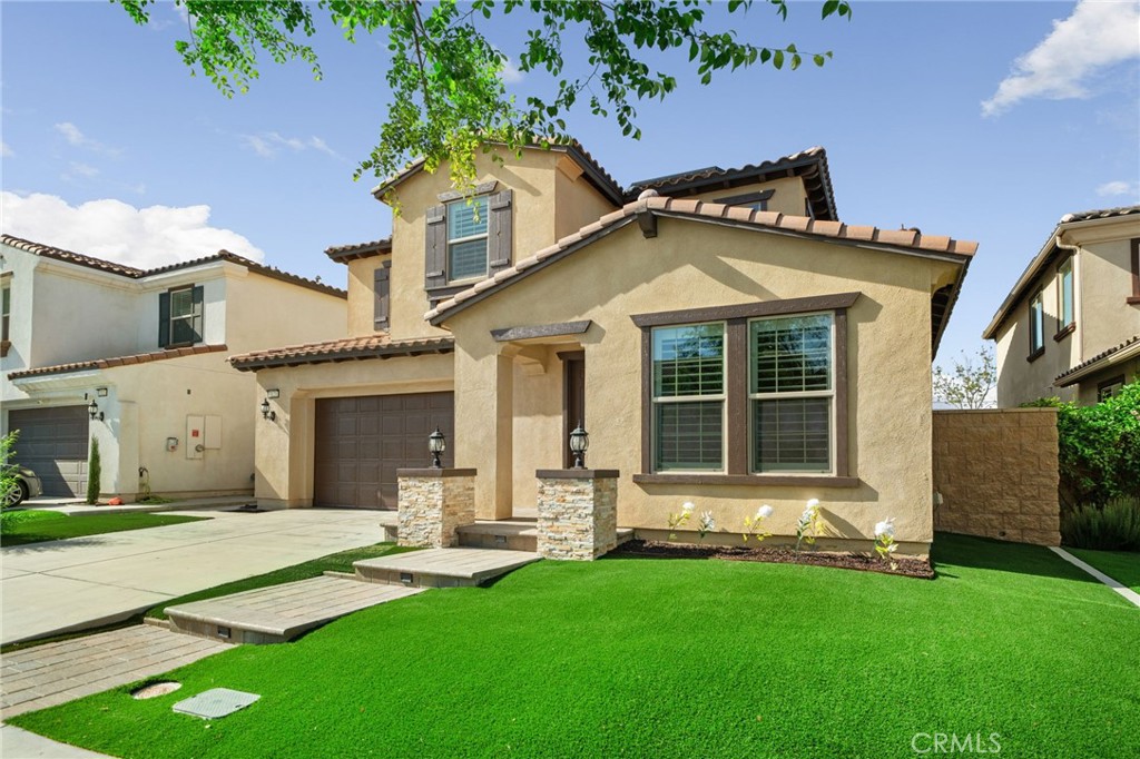3121 E Silver Sky Drive Property Photo 2