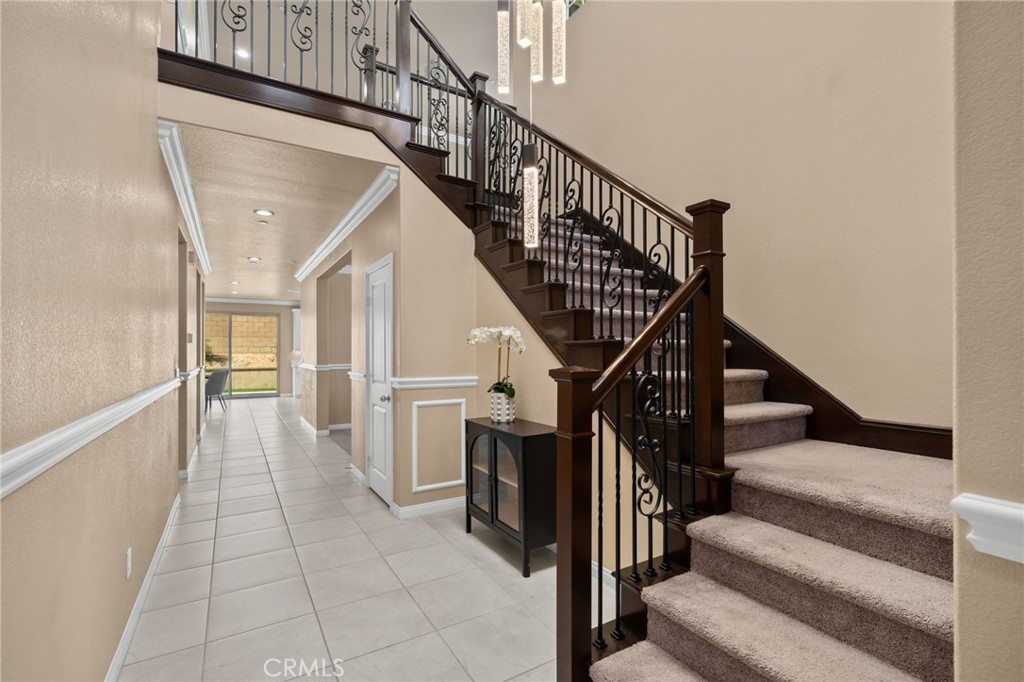 3121 E Silver Sky Drive Property Photo 5