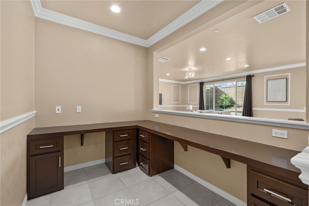 3121 E Silver Sky Drive Property Photo 16