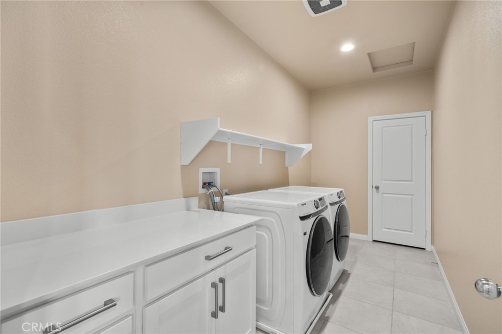 3121 E Silver Sky Drive Property Photo 40
