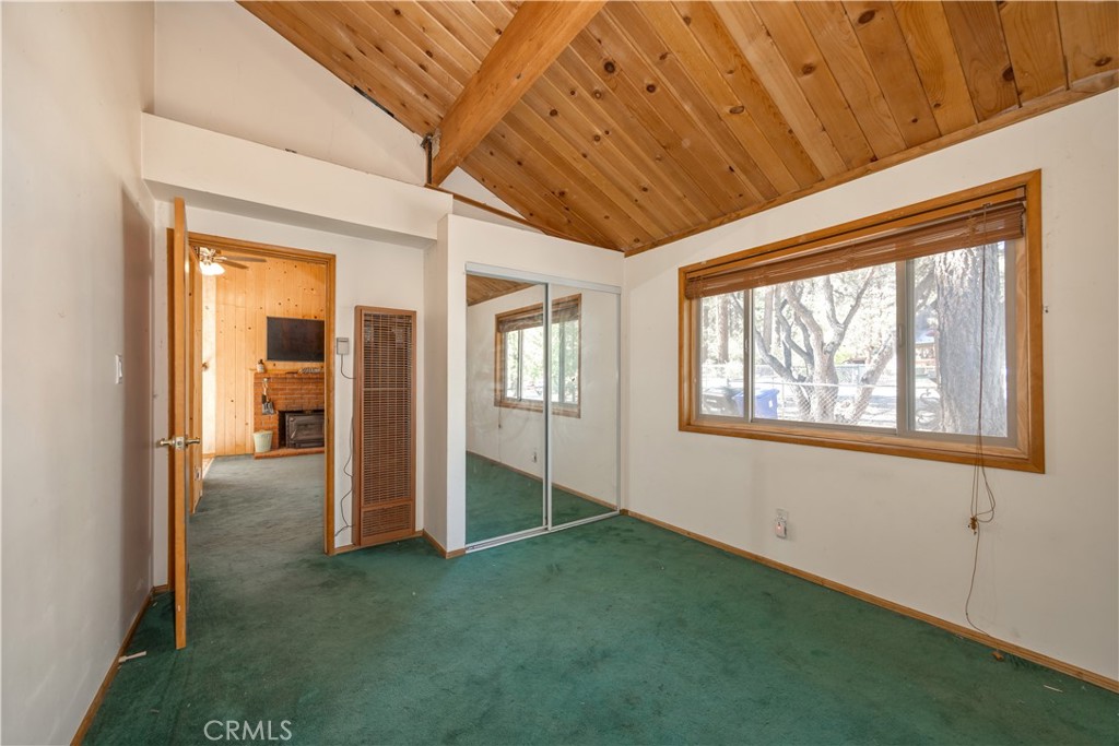 337 Holmes Lane Property Photo 12