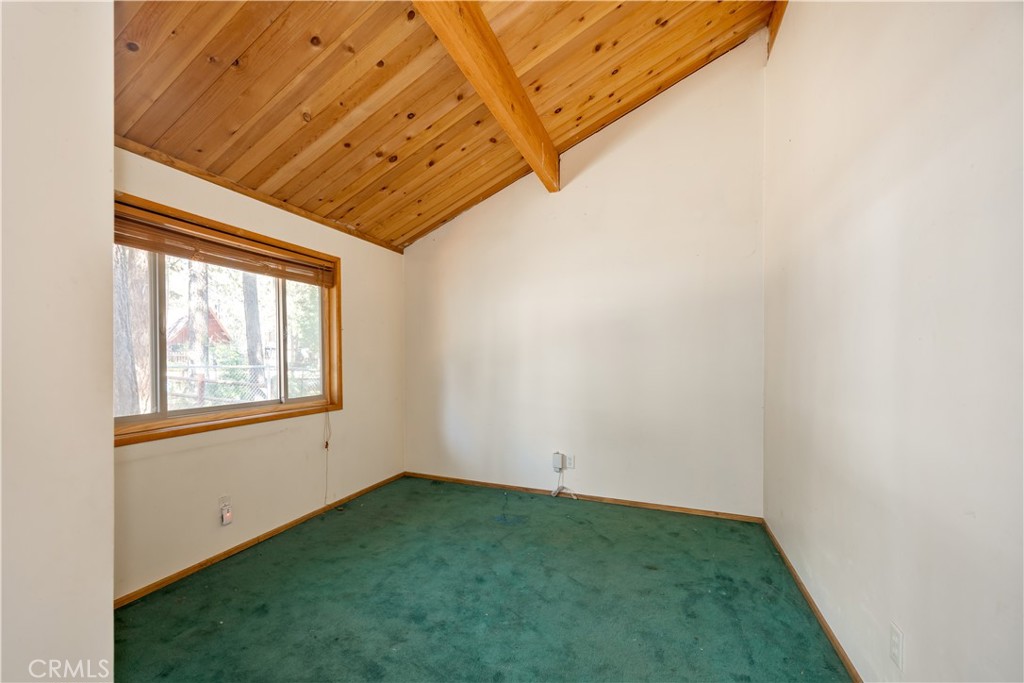 337 Holmes Lane Property Photo 13