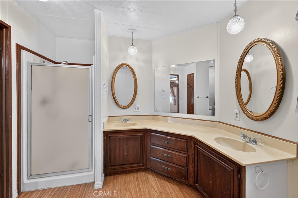 1365 Thornwood Square Property Photo 18