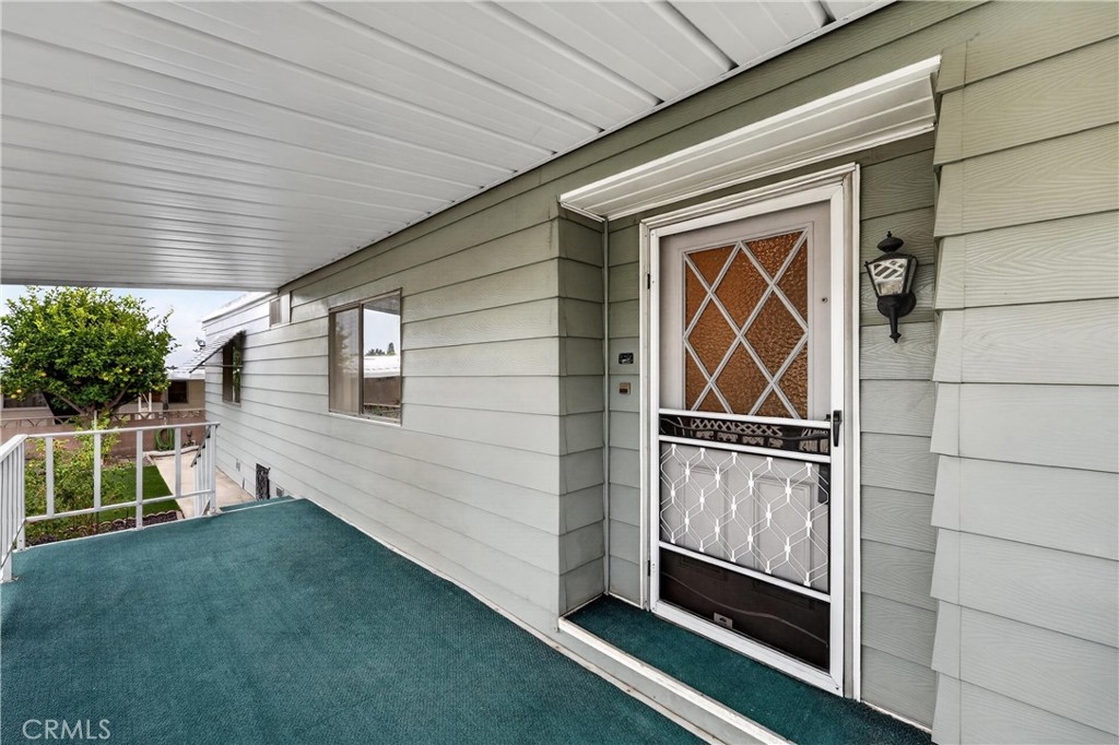 1365 Thornwood Square Property Photo 36