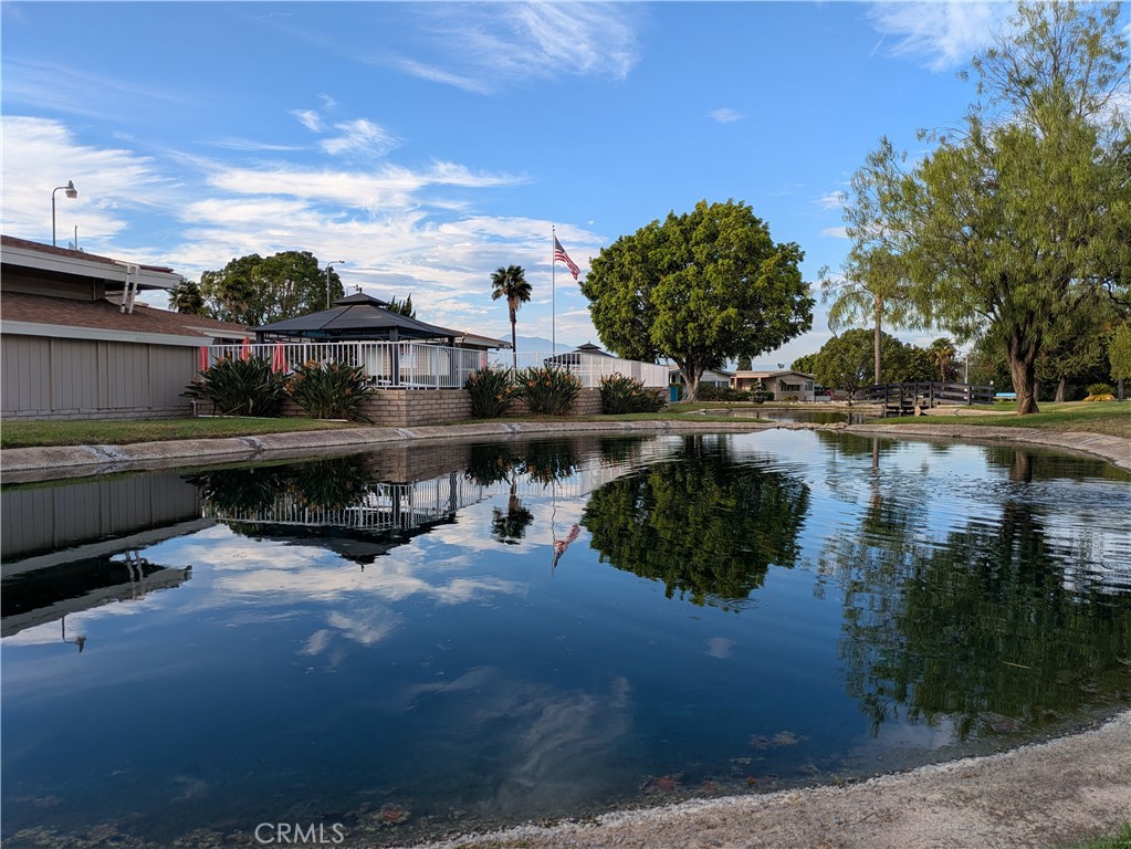 1365 Thornwood Square Property Photo 38