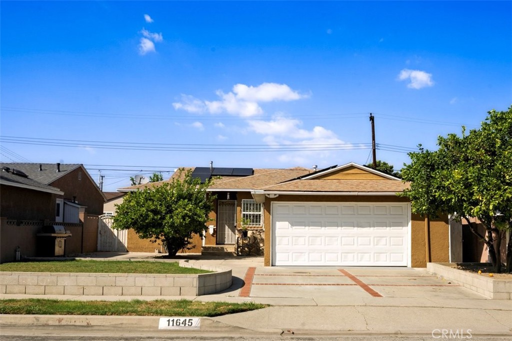 11645 Faculty Dr Property Photo 1