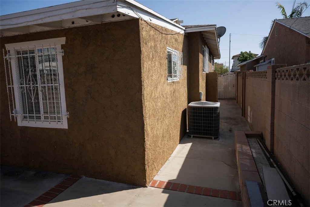 11645 Faculty Dr Property Photo 9