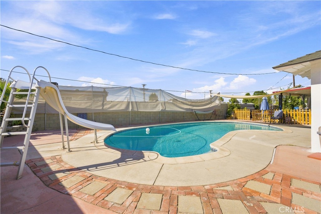 26277 28th Property Photo 15