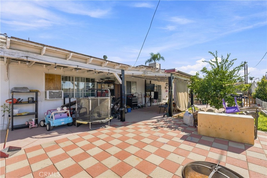 26277 28th Property Photo 21