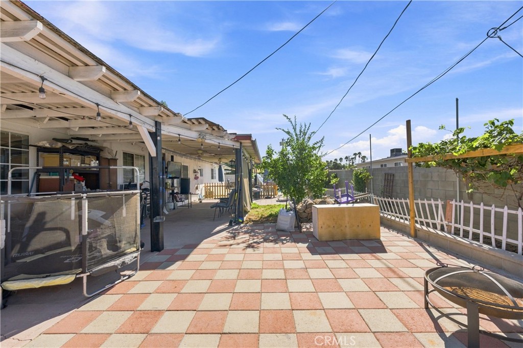 26277 28th Property Photo 22