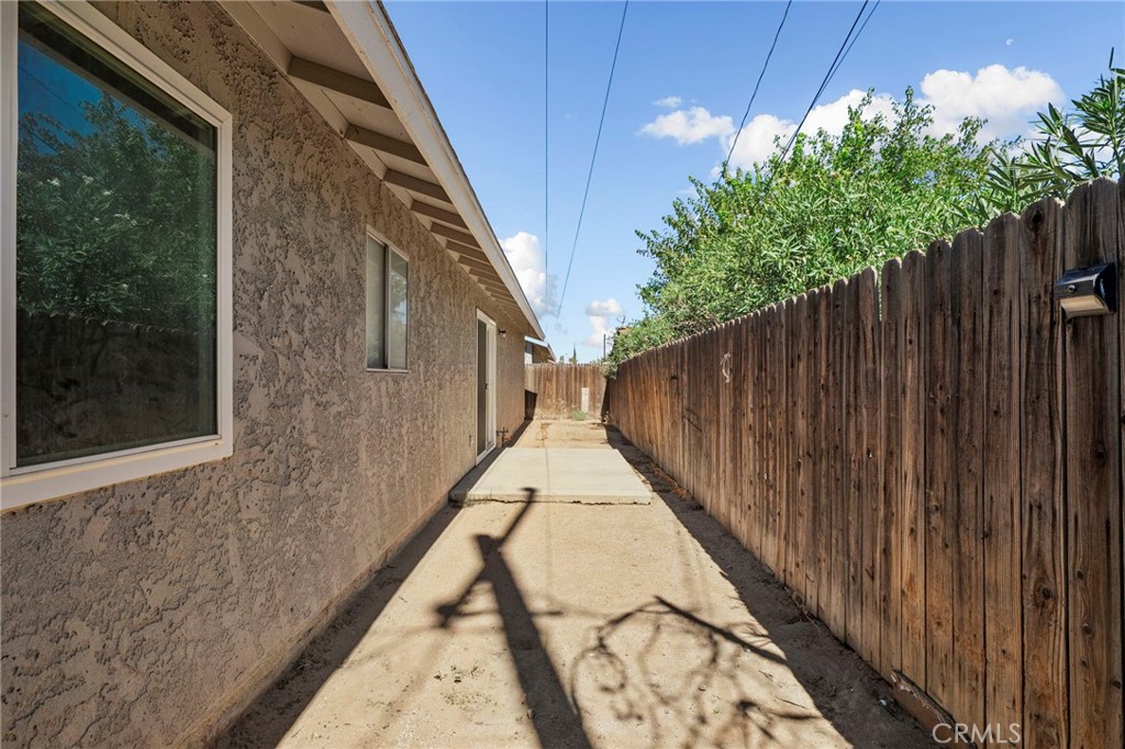 9891 3rd Avenue Property Photo 22