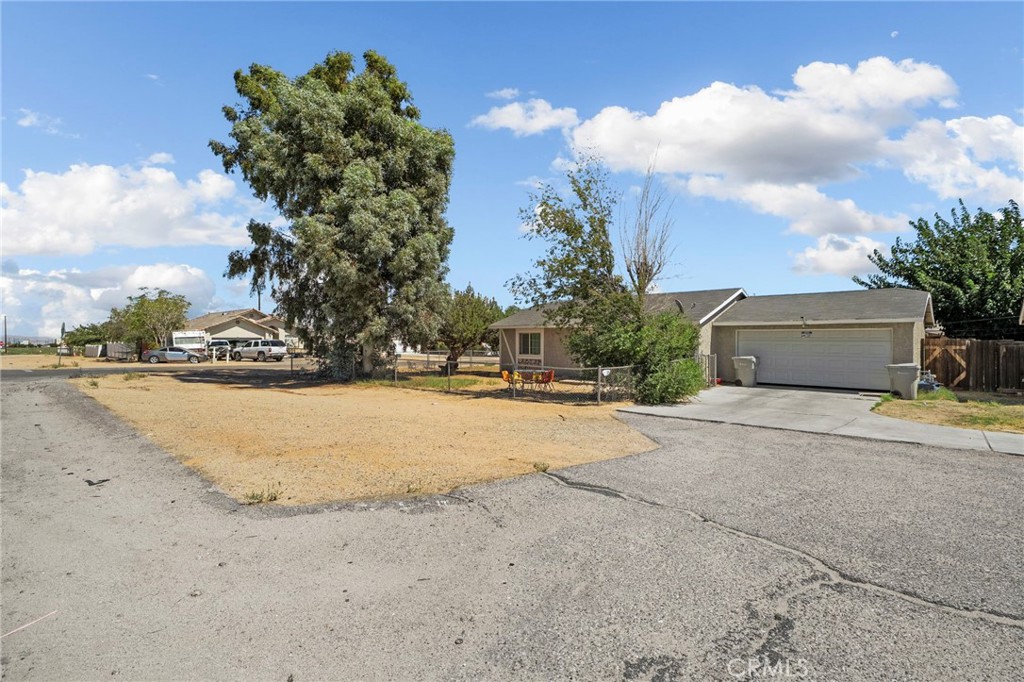 9891 3rd Avenue Property Photo 24