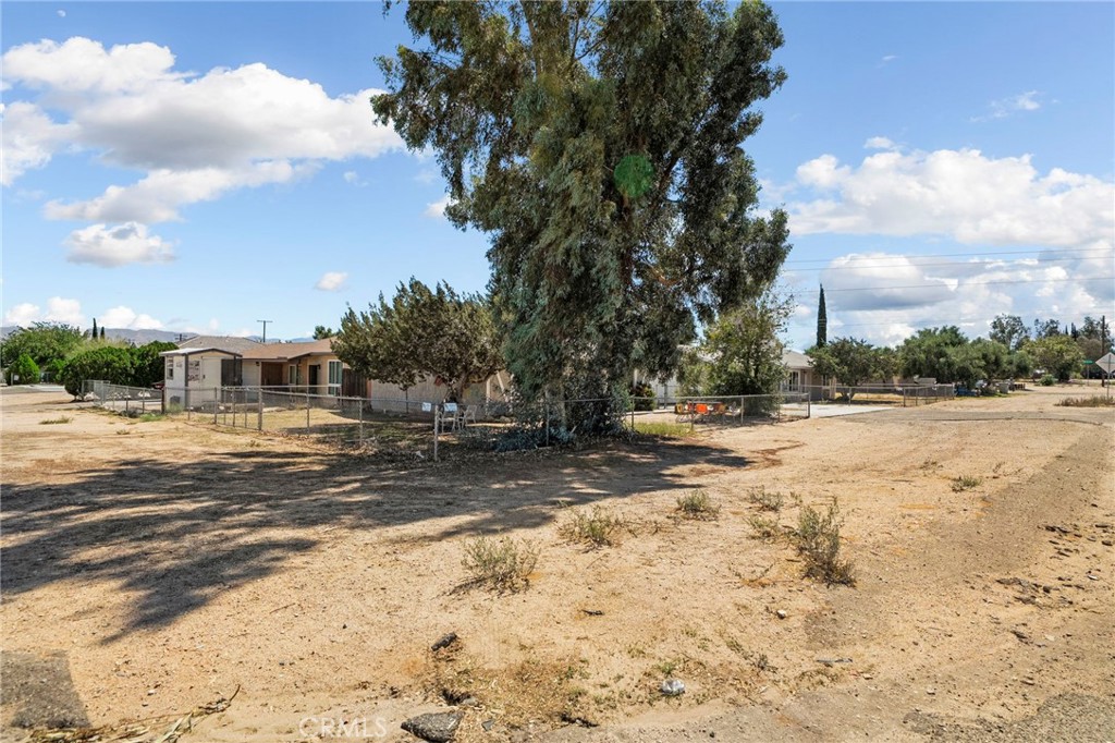 9891 3rd Avenue Property Photo 25