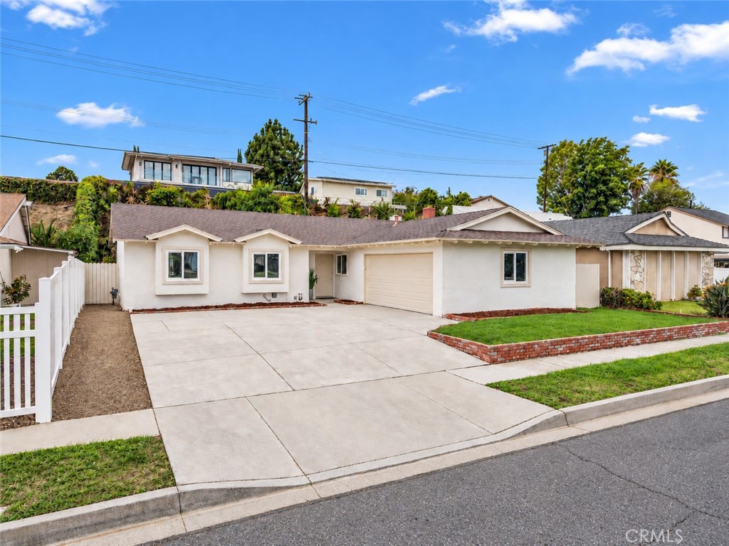 227 N Pintado Drive Property Photo 1