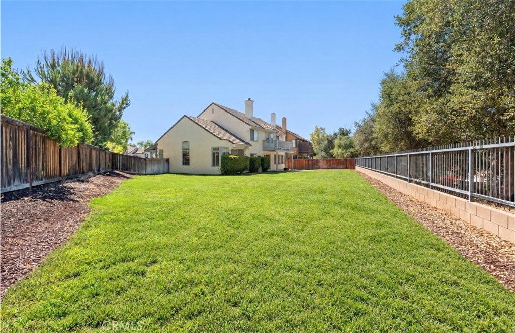 10011 Thornbird Court Property Photo 5