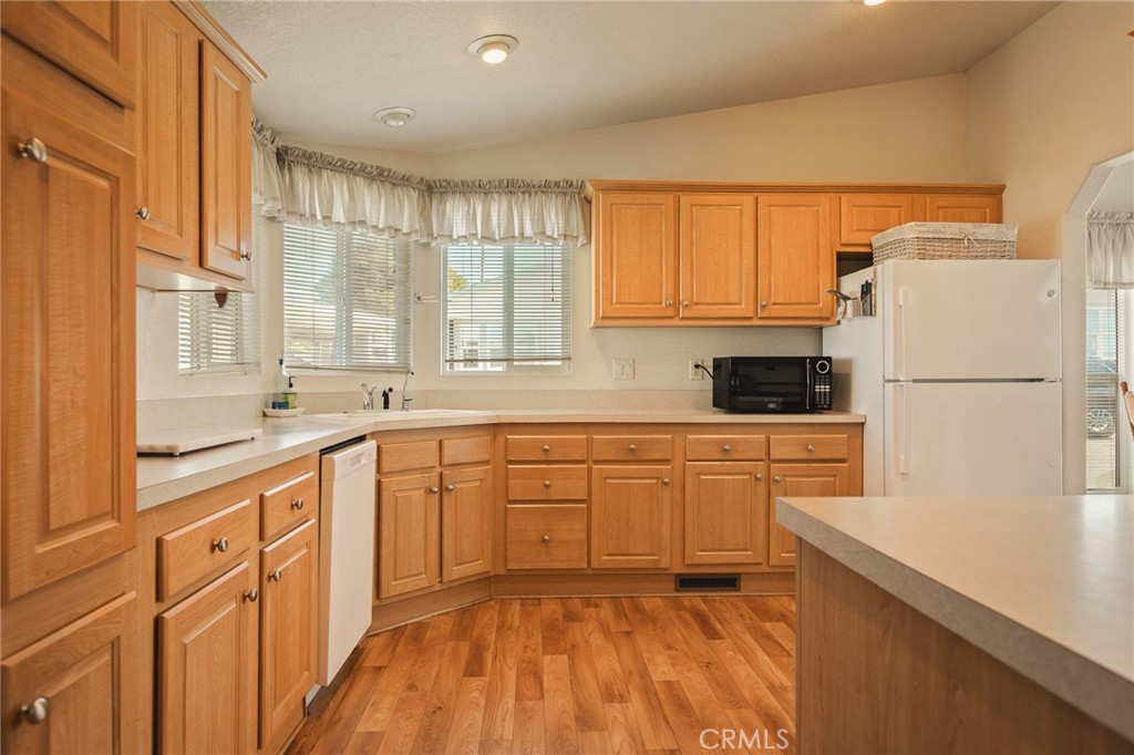12367 4th 12-b Property Photo 12