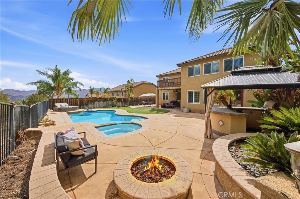 8550 Hunt Canyon Road Property Photo 2