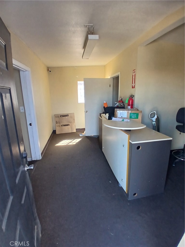 690 W Esplanade Avenue Property Photo 3