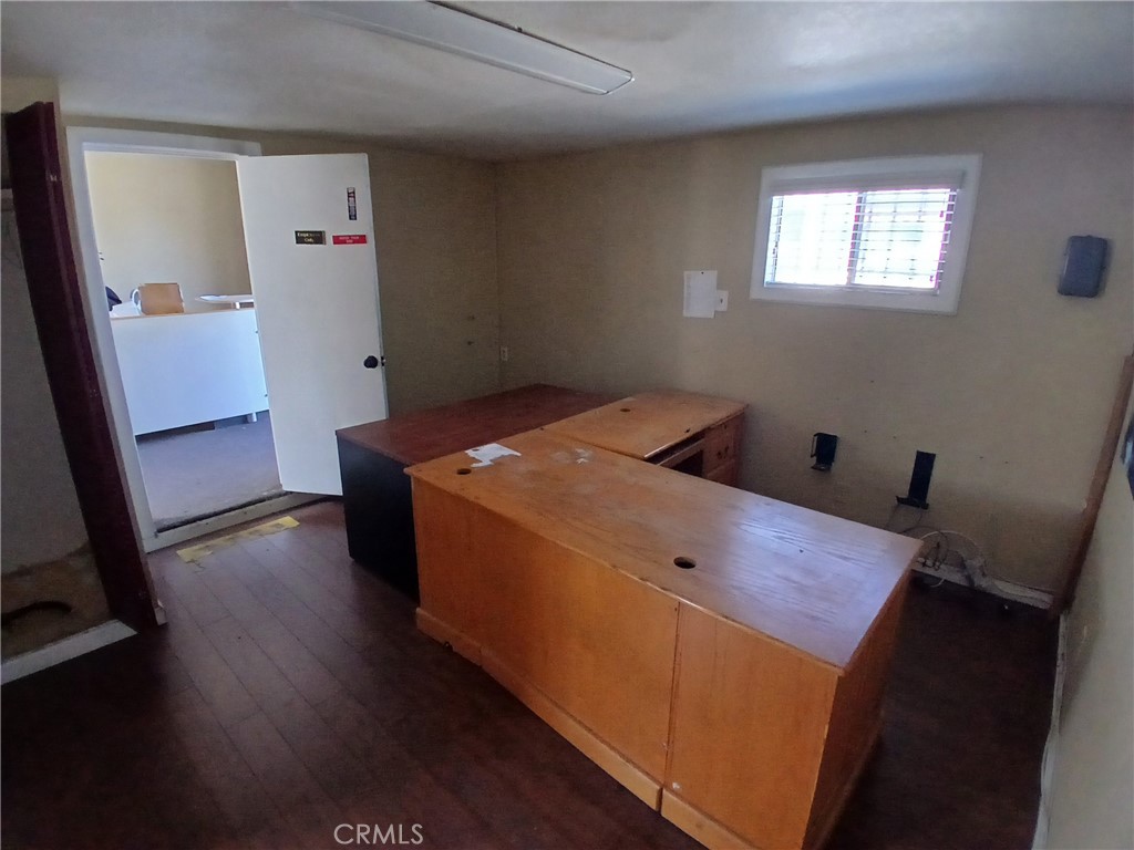 690 W Esplanade Avenue Property Photo 5