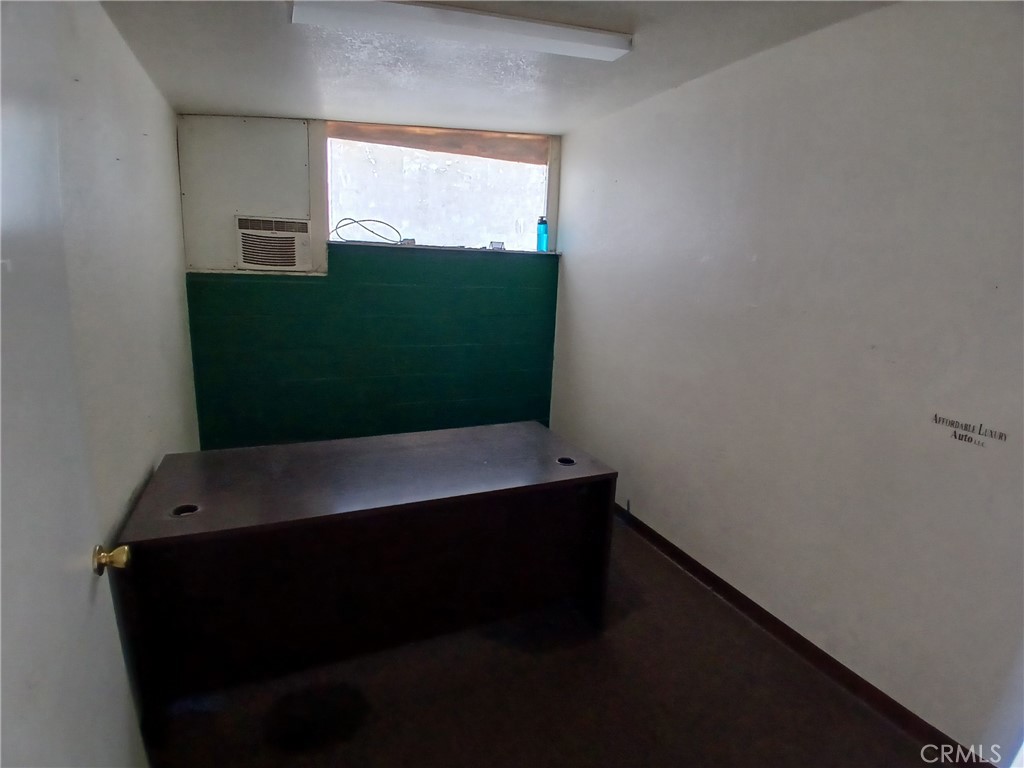 690 W Esplanade Avenue Property Photo 10