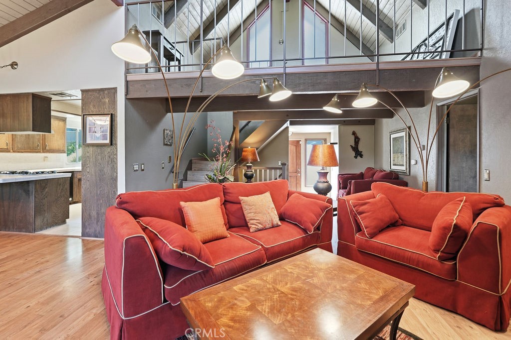 320 Delle Property Photo 24