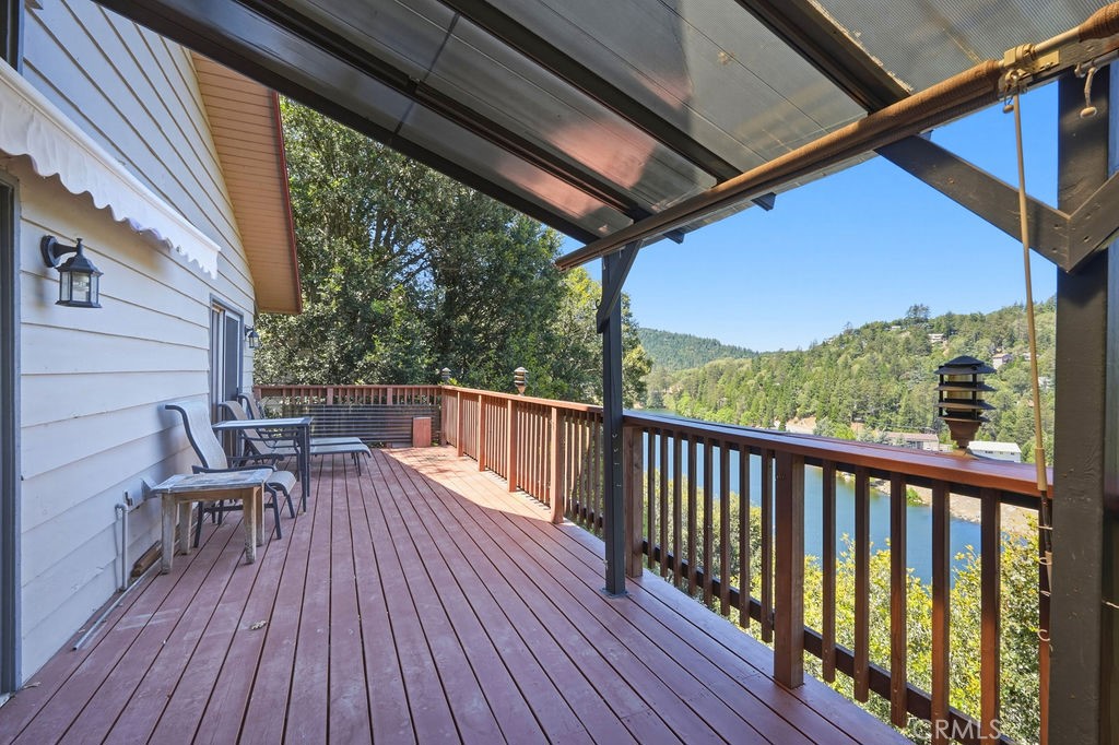 320 Delle Property Photo 36