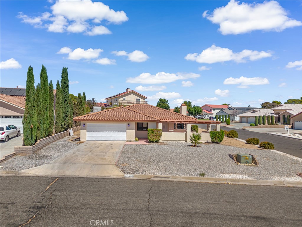 14690 Burgundy Property Photo 5