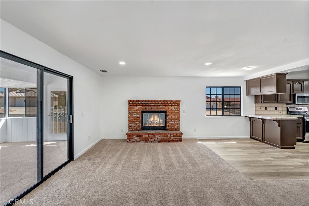 14690 Burgundy Property Photo 18
