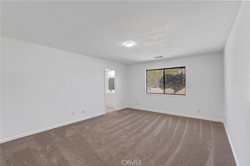 14690 Burgundy Property Photo 25
