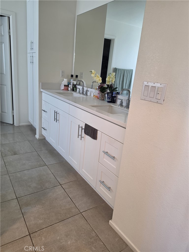 24926 Gossamer Court Property Photo 3