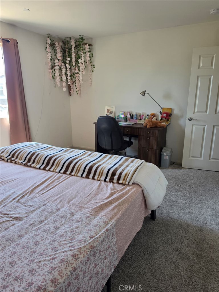 24926 Gossamer Court Property Photo 7