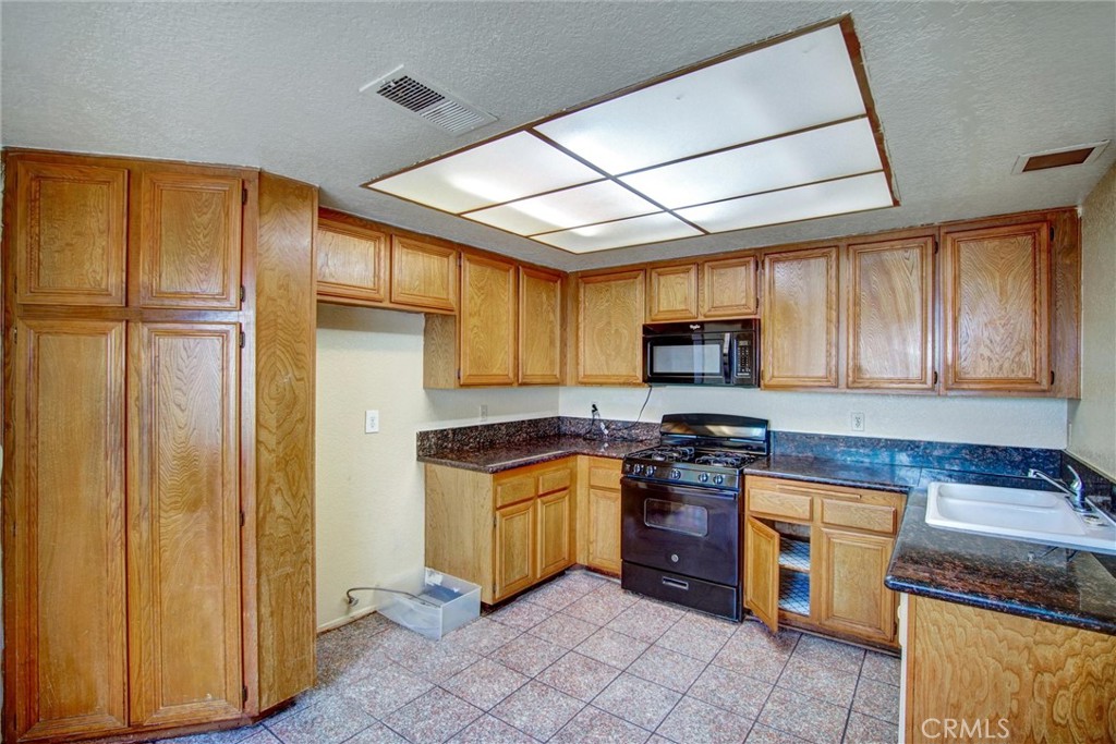 12168 Mount Vernon 47 Property Photo 11