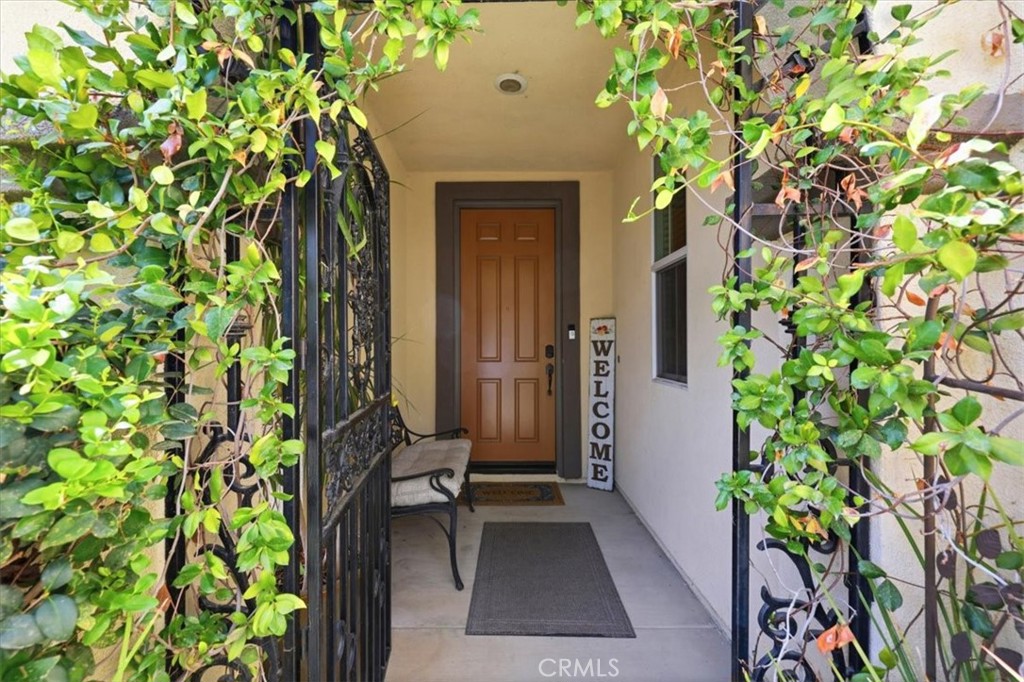 25241 Pacific Crest Property Photo 5