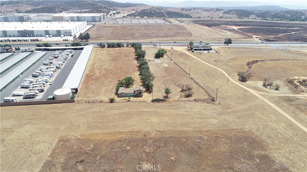 1032 Western Knolls Property Photo 4