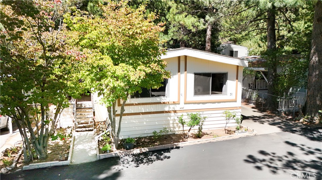 22899 Byron Road 31 Property Photo 1