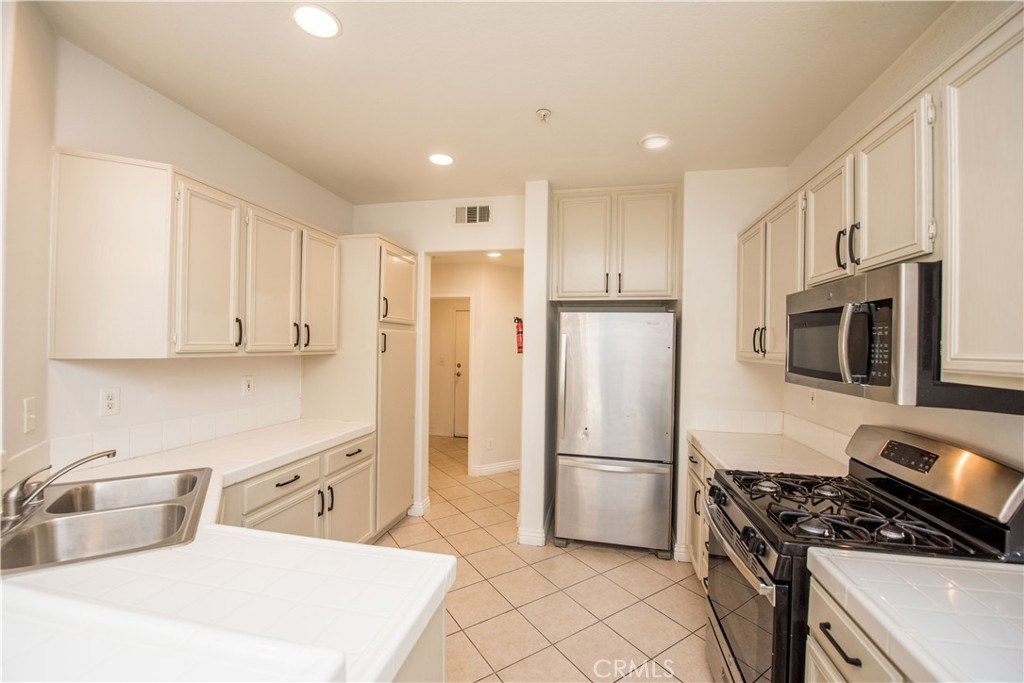 39951 Millbrook Way Property Photo 8