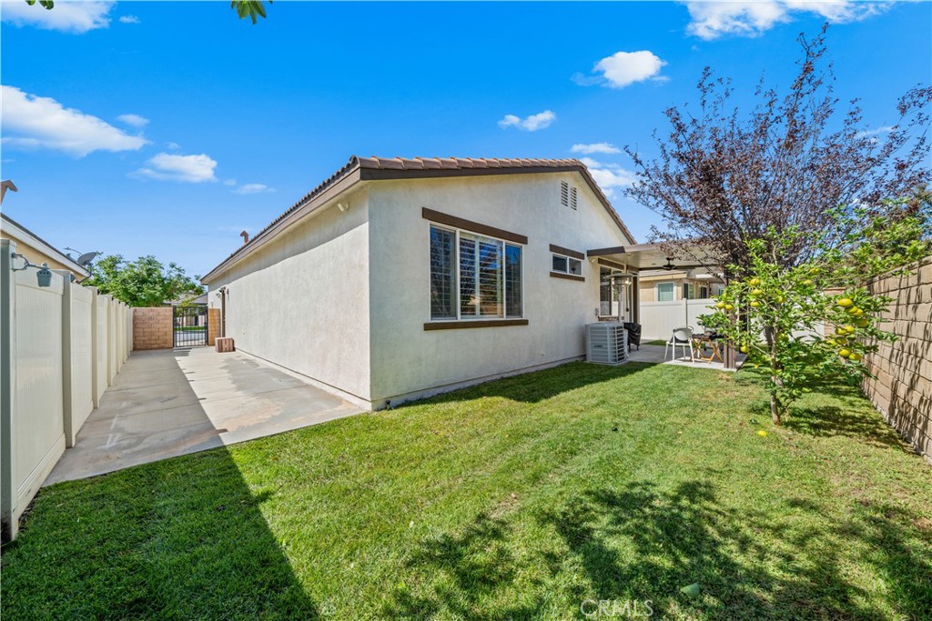3547 Catary Property Photo 27