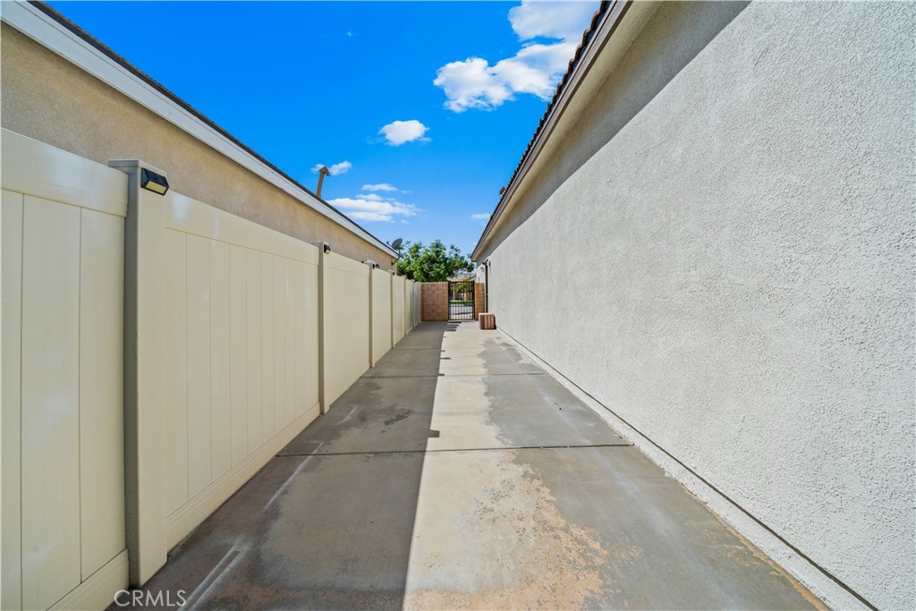 3547 Catary Property Photo 32