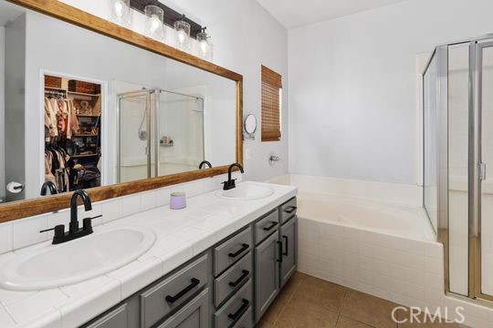 5925 Louise Street Property Photo 13