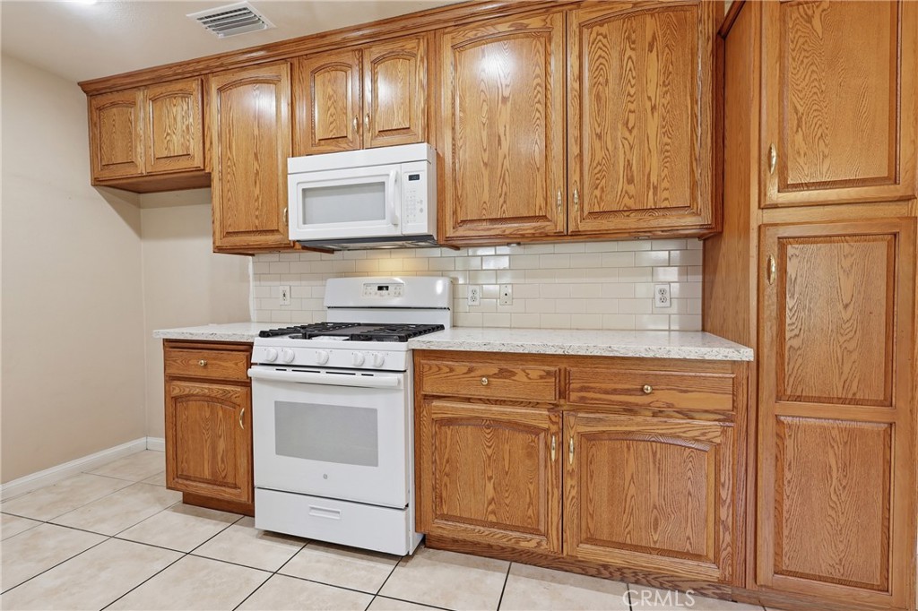 3954 Garden Property Photo 9