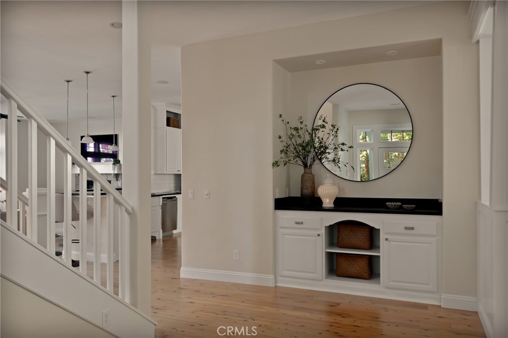 26385 Walnut Hills Drive Property Photo 4