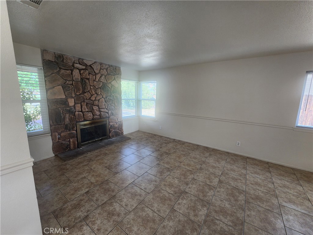 15071 Arlette Drive Property Photo 4