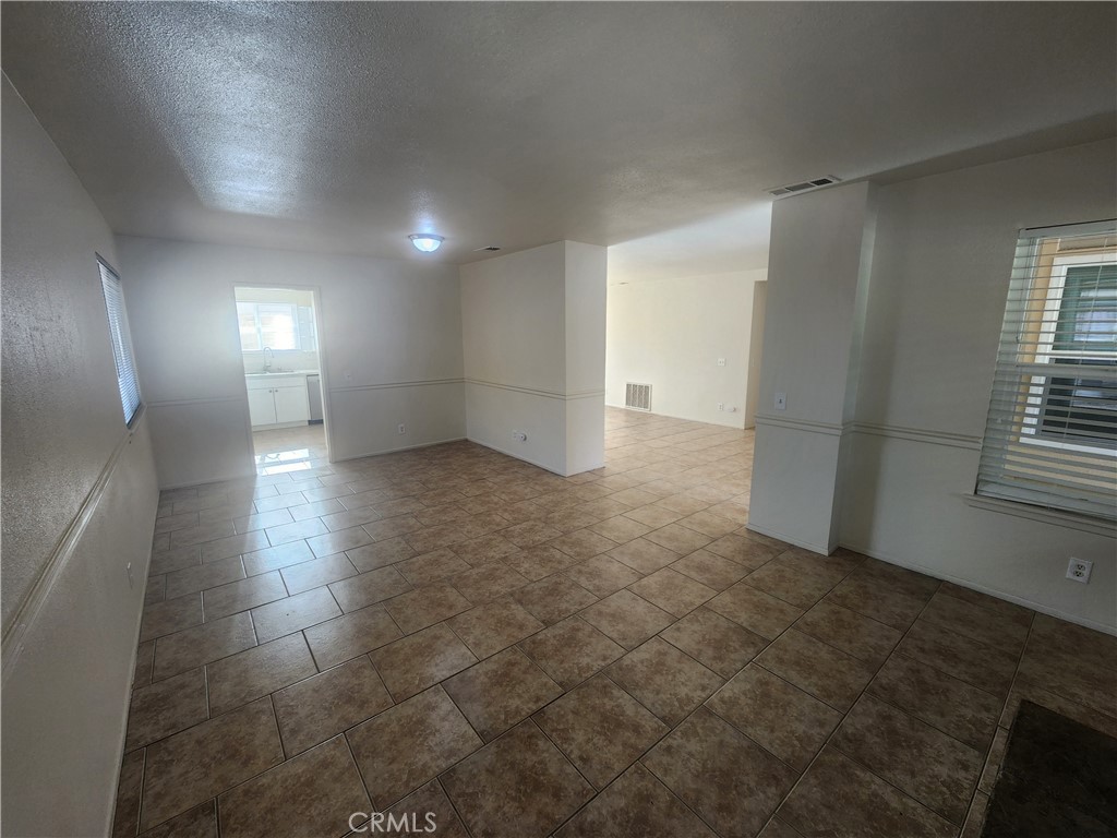 15071 Arlette Drive Property Photo 5