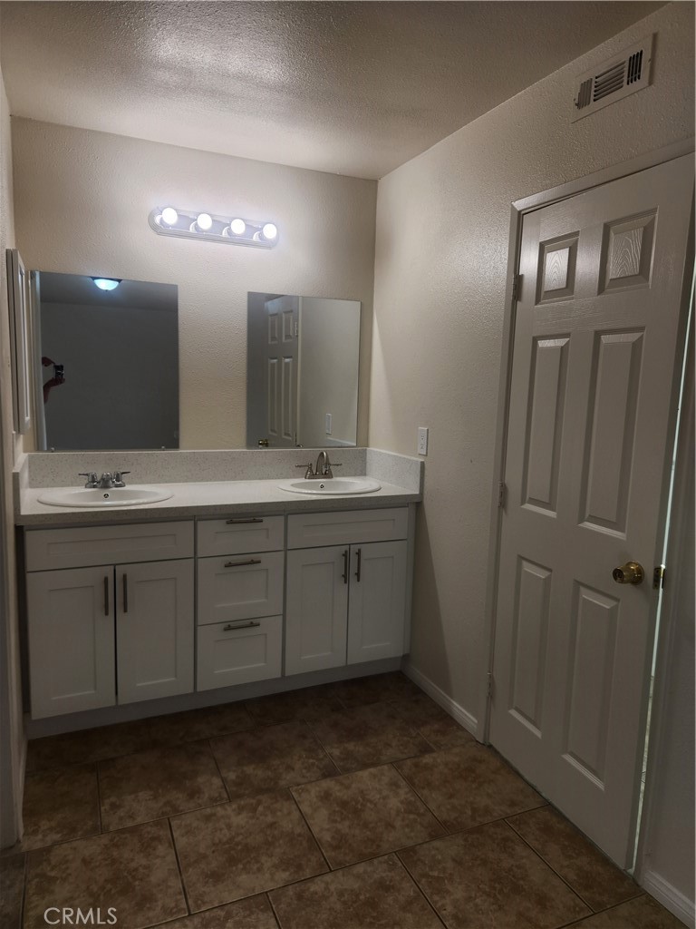 15071 Arlette Drive Property Photo 12