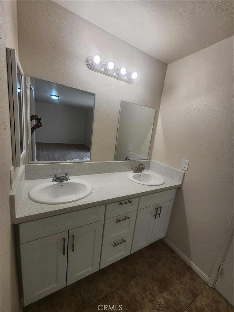 15071 Arlette Drive Property Photo 15