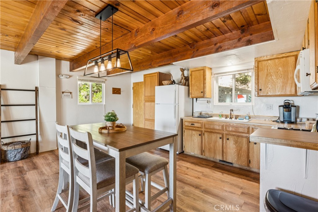 2409 Spring Oak Property Photo 6